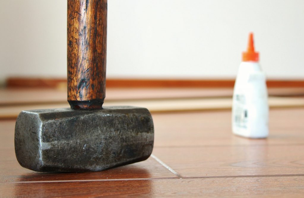hammer-596160_1280